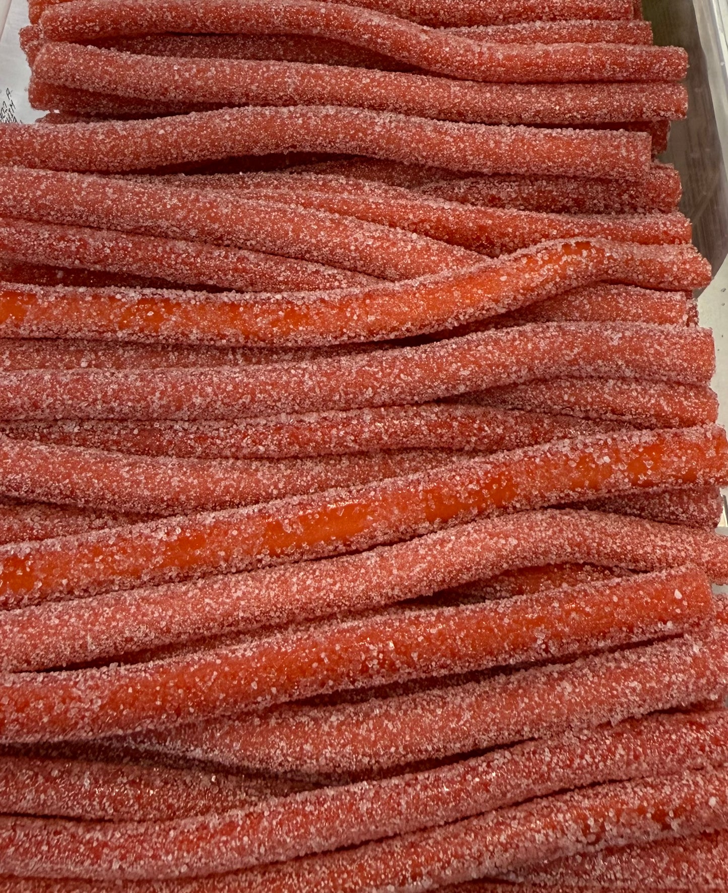 100g gefüllte Erdbeersticks